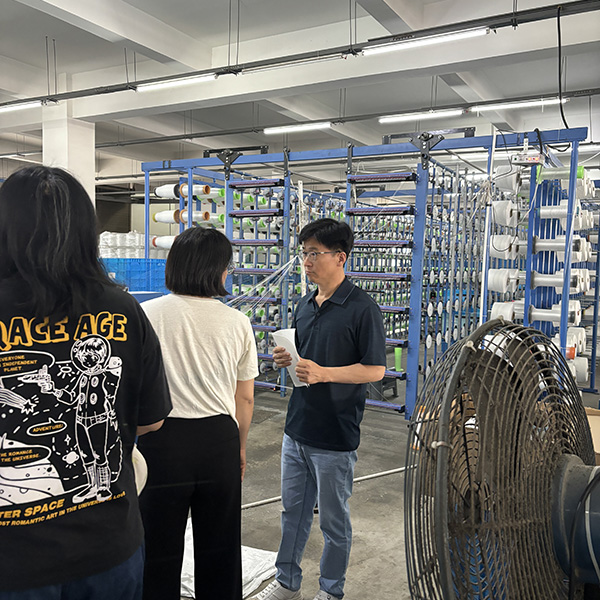 Spezielle Filtertücher für koreanische Kunden, die das Werk besuchen Spezielle Filtertücher für koreanische Kunden, die das Werk besuchen