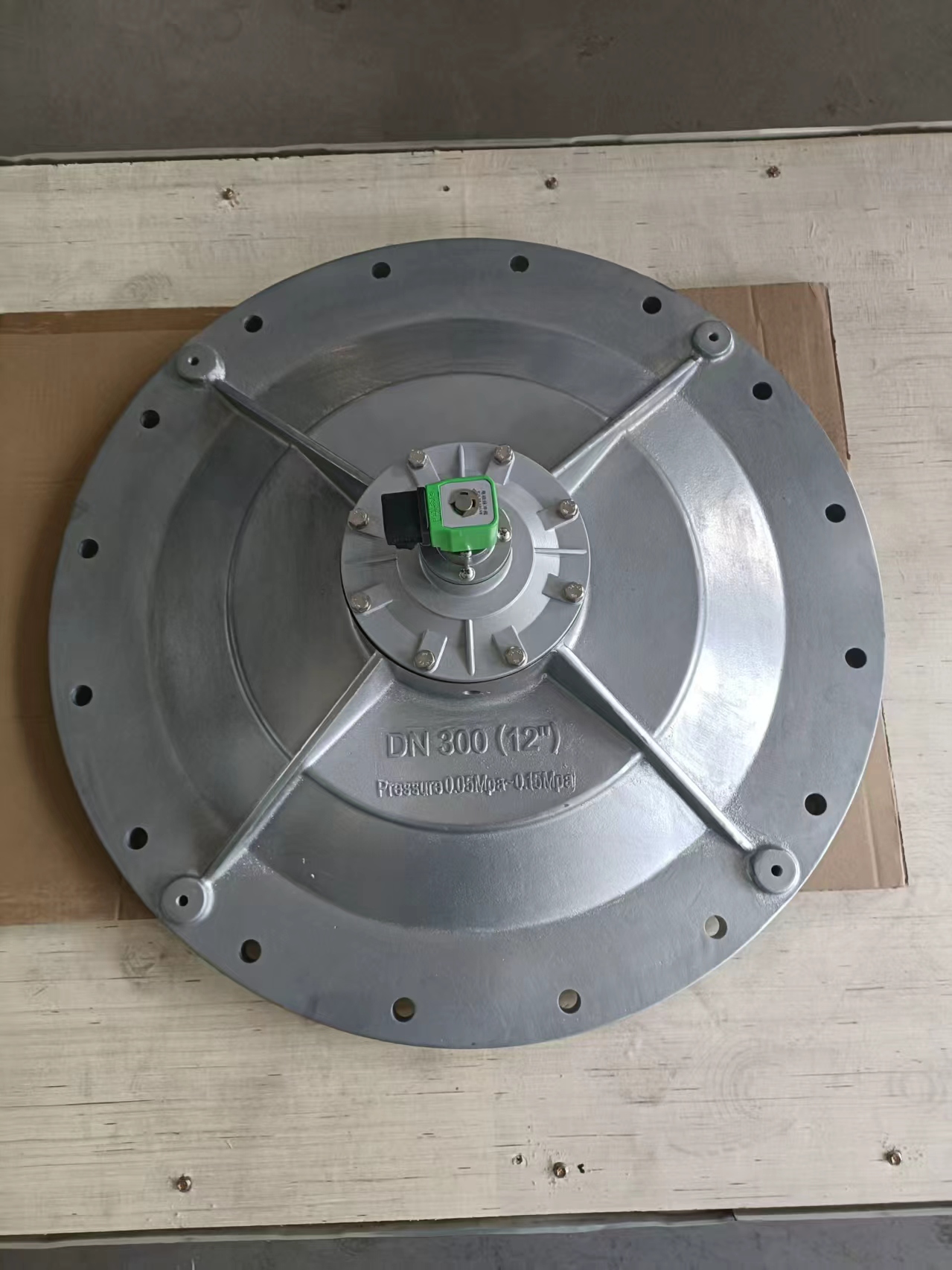 Neu eingetroffen: 8–16'' DMF Tauchimpulsventile mit großem Durchmesser